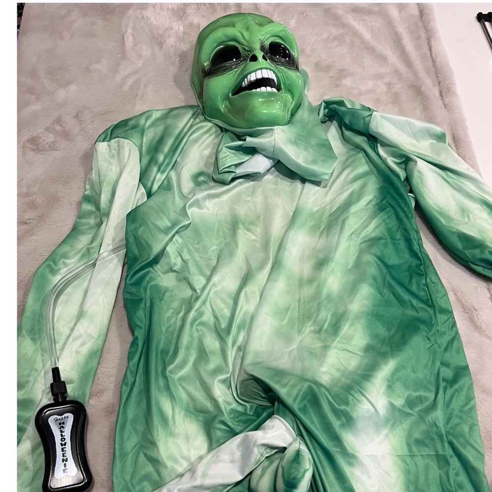 Spirit Halloween perverted Alien Costume Hand Pump Green One Size